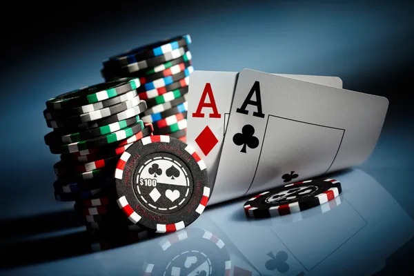 Auto Roulette wheel interface showing betting positions and live spin results